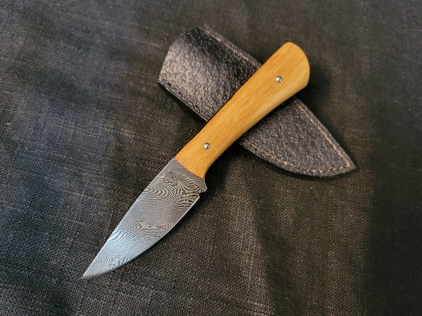 Damascus hunter